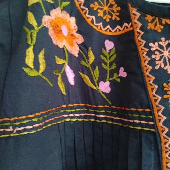 Wayward Fancies eShakti Floral Embroidered Pintuck Top Tunic Boho Peasant Cottag - Picture 7 of 14